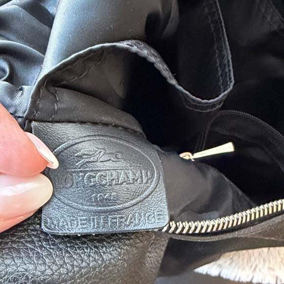 Longchamp Pebble Black Leather Hobo Bag Silver Hardware - Picture 13 of 16